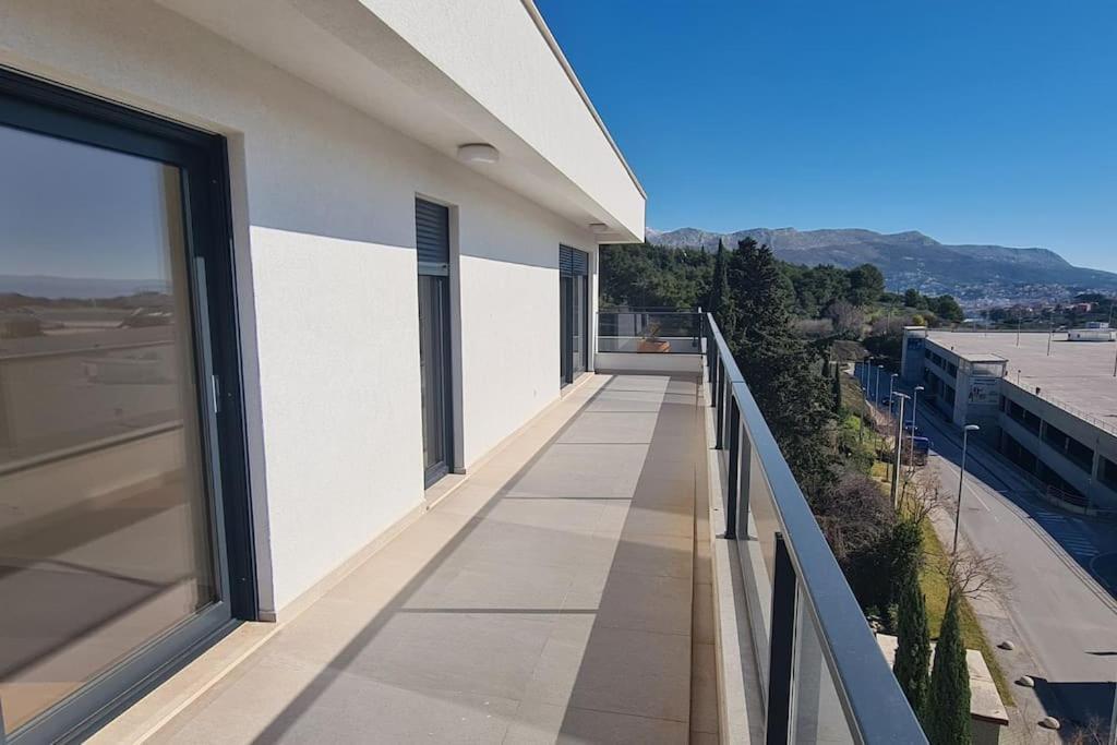 Ilari - Luxury 100m2 Penthouse, Terrace & View In