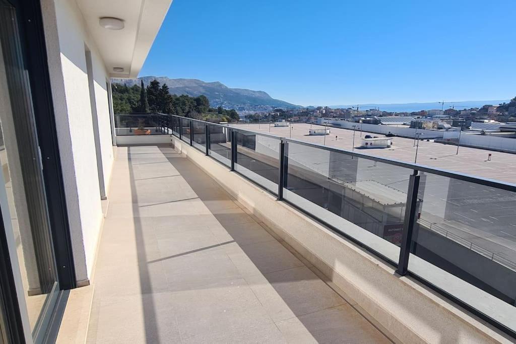 Ilari - Luxury 100m2 Penthouse, Terrace & View In