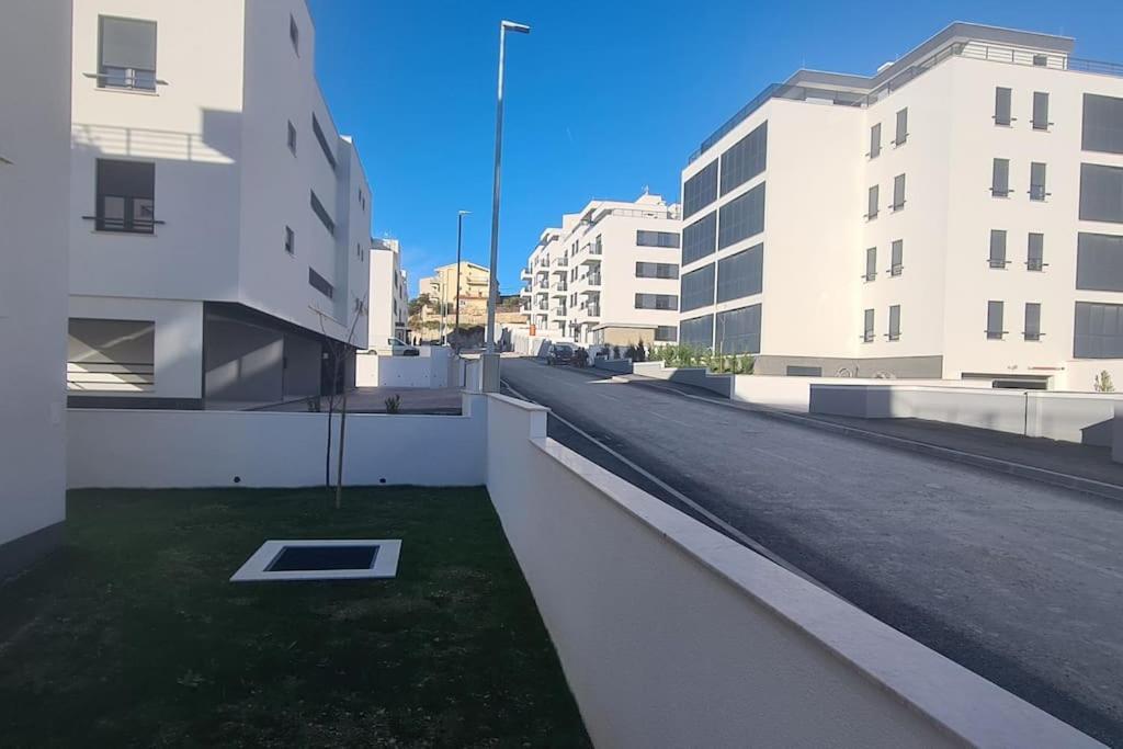 Ilari - Luxury 100m2 Penthouse, Terrace & View In Apartment *