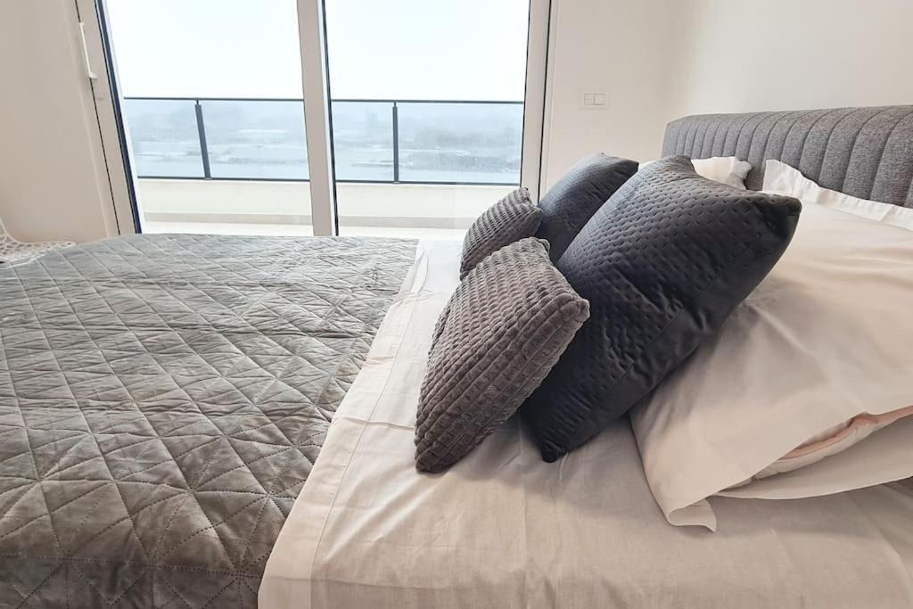 Apartment Ilari - Luxury 100m2 Penthouse, Terrace & View In Split